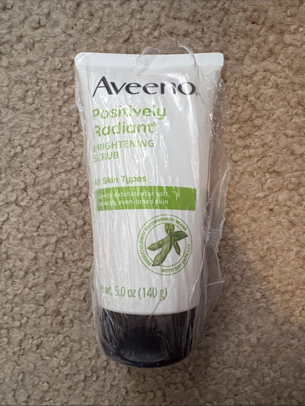Aveeno Positively Radiant Brightening Scrub - White & Green